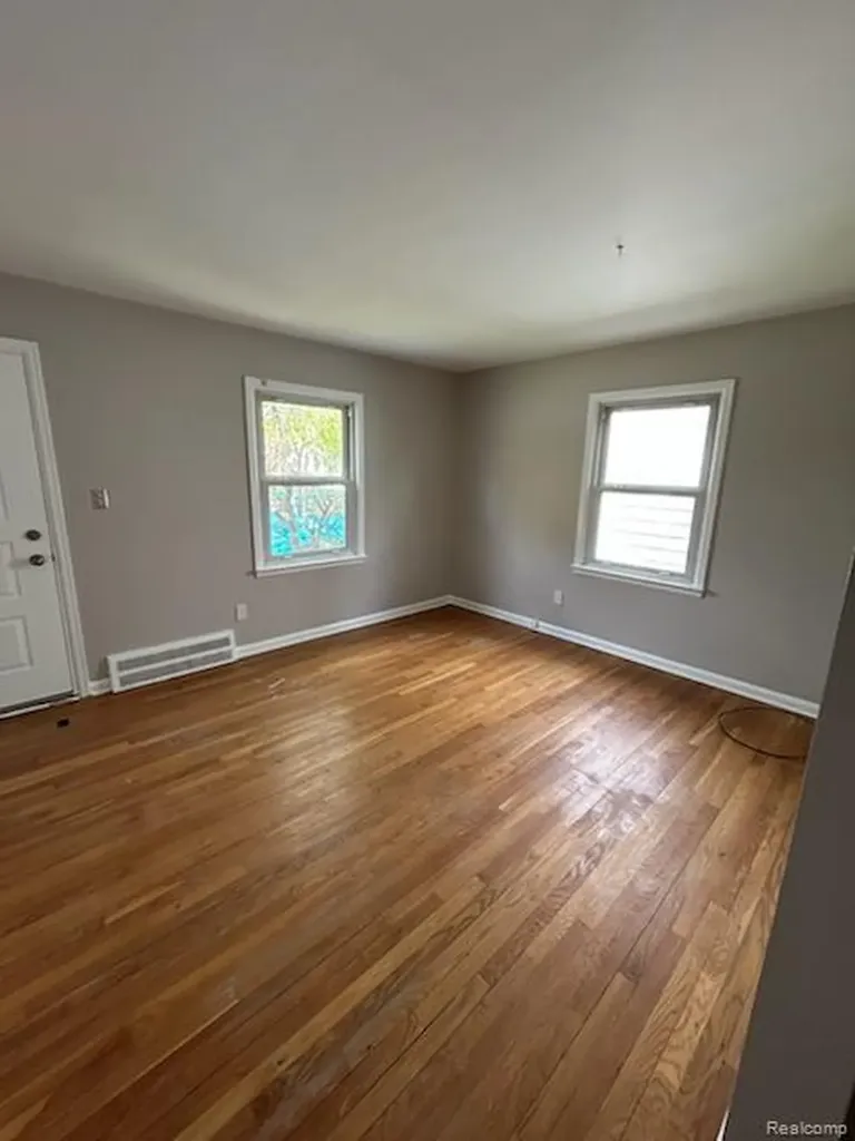 1458 Chapin Avenue Birmingham City MI 48009