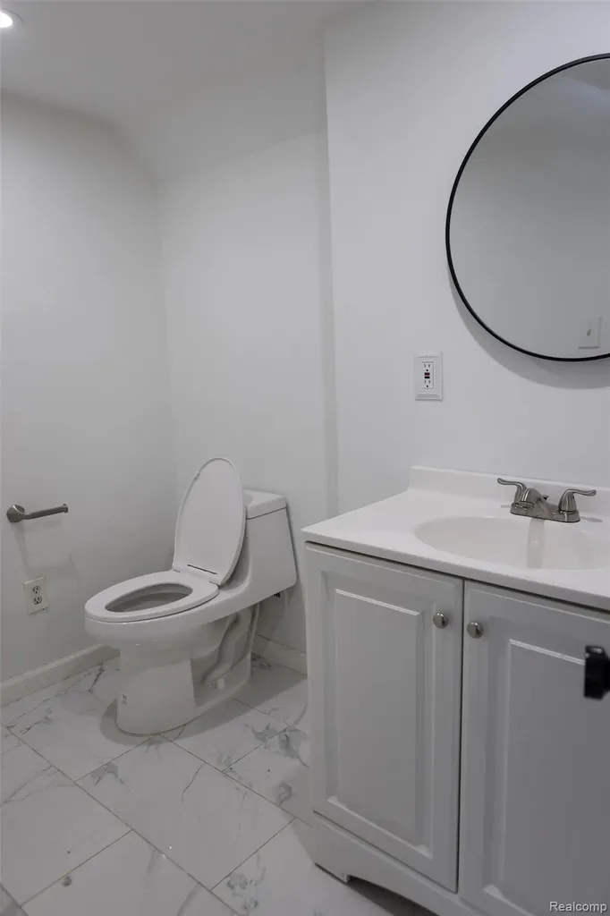 14870 Pinehurst Street Detroit City MI 48238