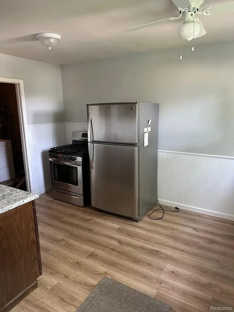 1580 University Avenue Lincoln Park City MI 48146