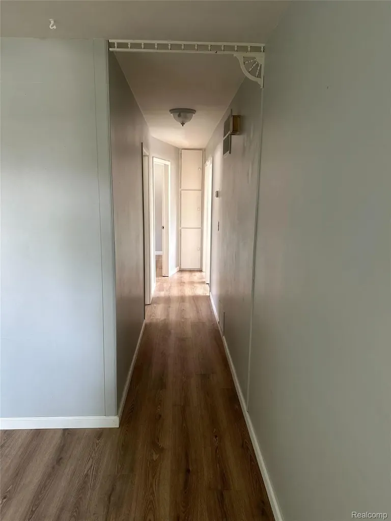 1580 University Avenue Lincoln Park City MI 48146