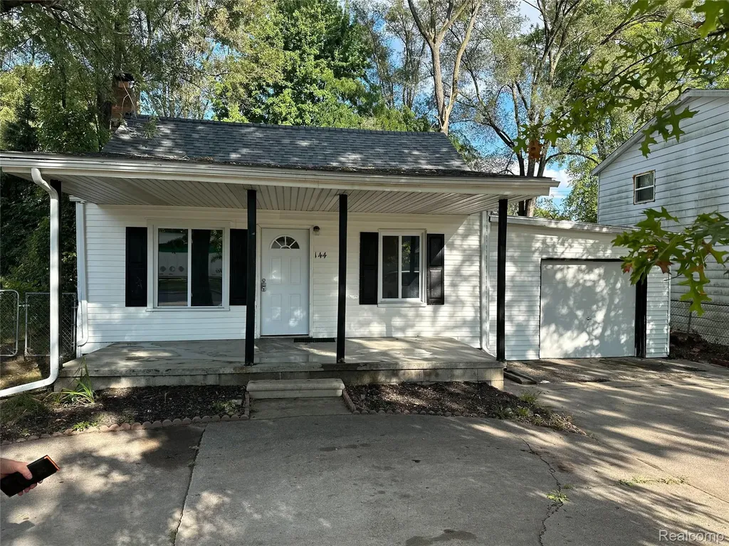 144 N Ford Boulevard Ypsilanti Charter Township MI 48198