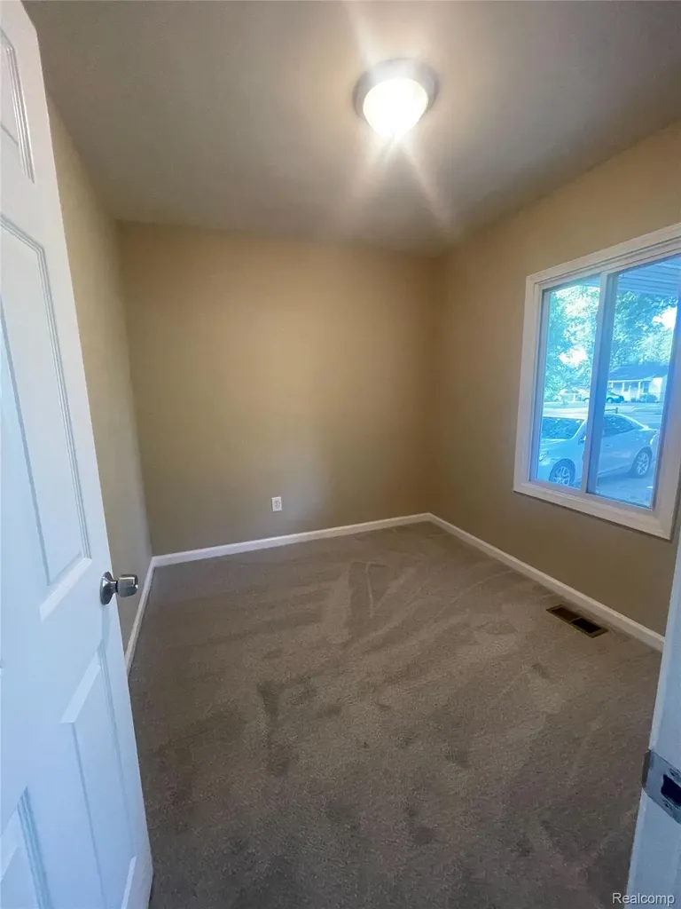 144 N Ford Boulevard Ypsilanti Charter Township MI 48198