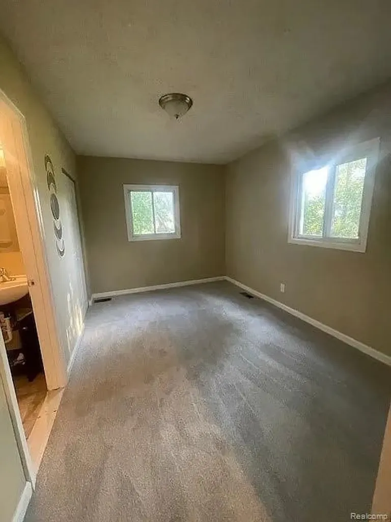 144 N Ford Boulevard Ypsilanti Charter Township MI 48198