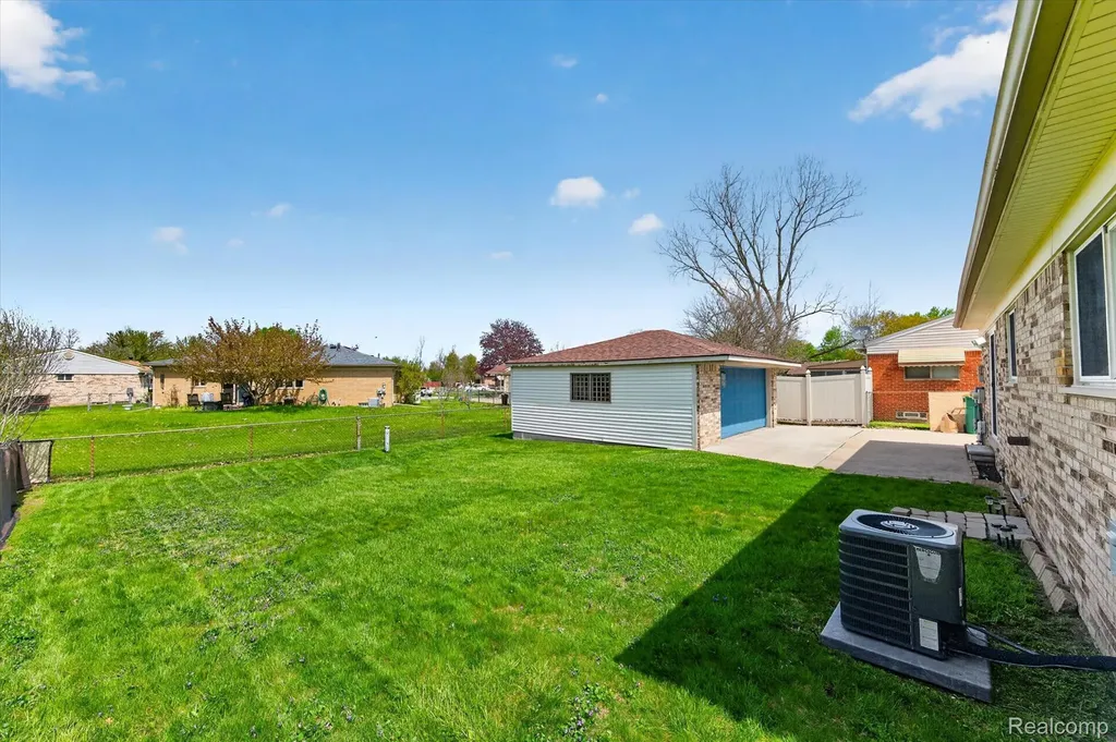 23712 Cedar Ridge Drive Brownstown Charter Township MI 48174