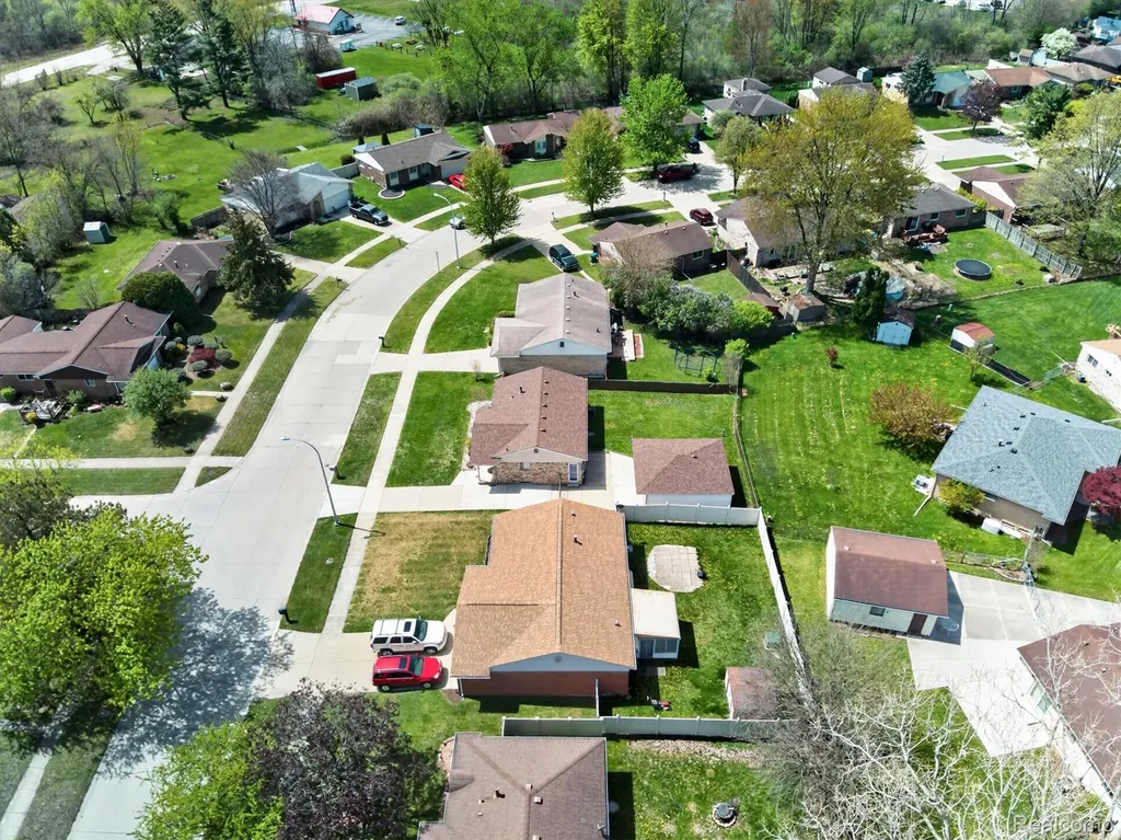 23712 Cedar Ridge Drive Brownstown Charter Township MI 48174