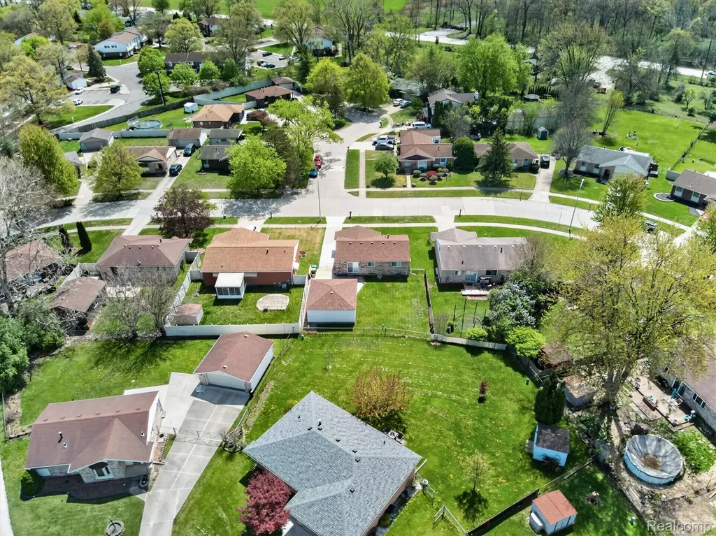 23712 Cedar Ridge Drive Brownstown Charter Township MI 48174