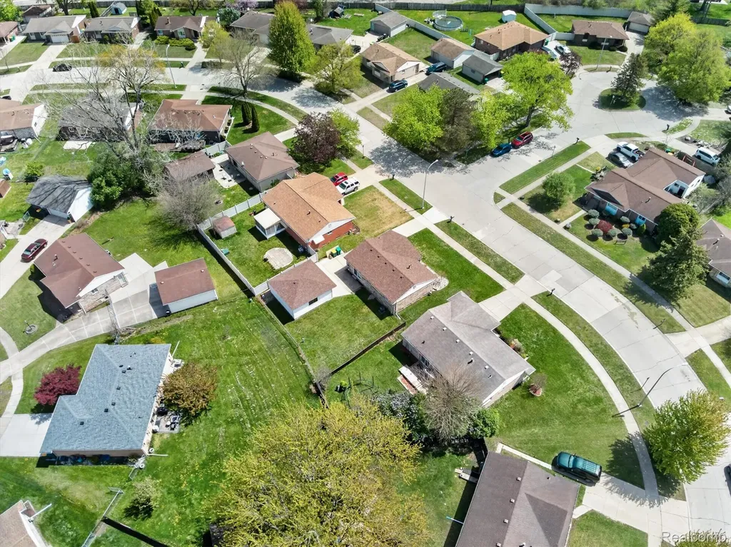23712 Cedar Ridge Drive Brownstown Charter Township MI 48174