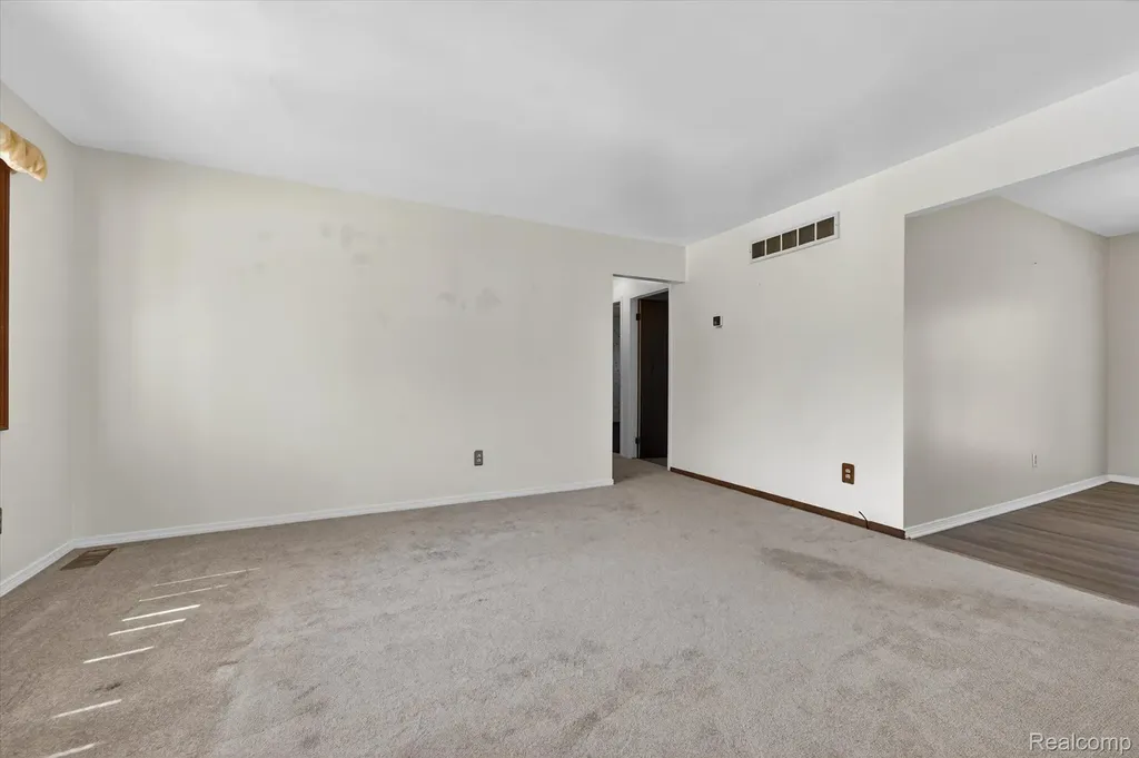 23712 Cedar Ridge Drive Brownstown Charter Township MI 48174