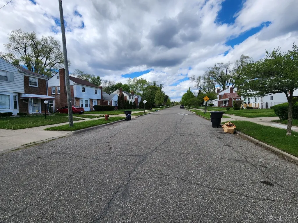 19763 Lesure Street Detroit City MI 48235