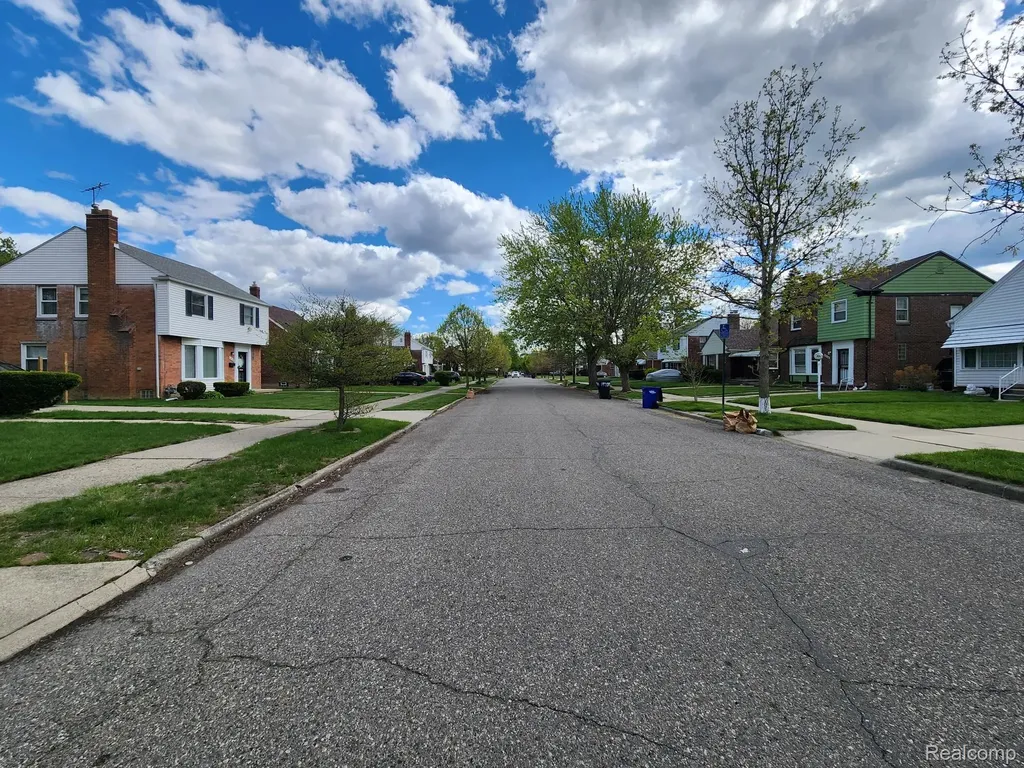 19763 Lesure Street Detroit City MI 48235