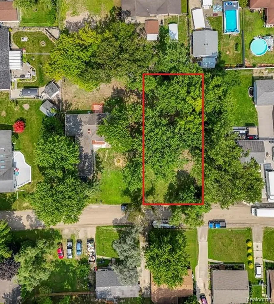 33712 Melton Avenue Westland City MI 48185