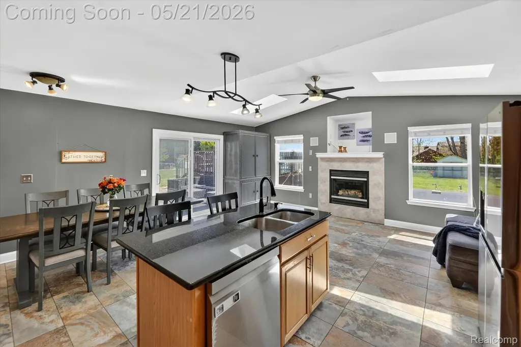 5425 Blossom Lane Fenton Charter Township MI 48451