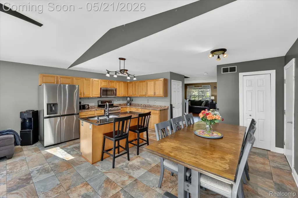 5425 Blossom Lane Fenton Charter Township MI 48451
