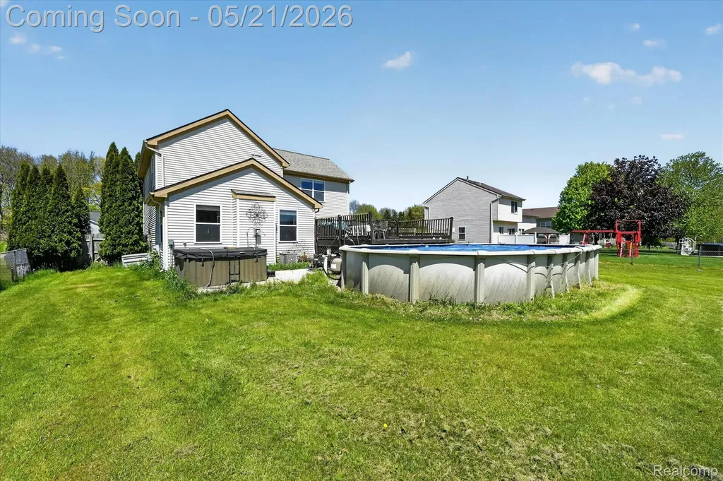 5425 Blossom Lane Fenton Charter Township MI 48451