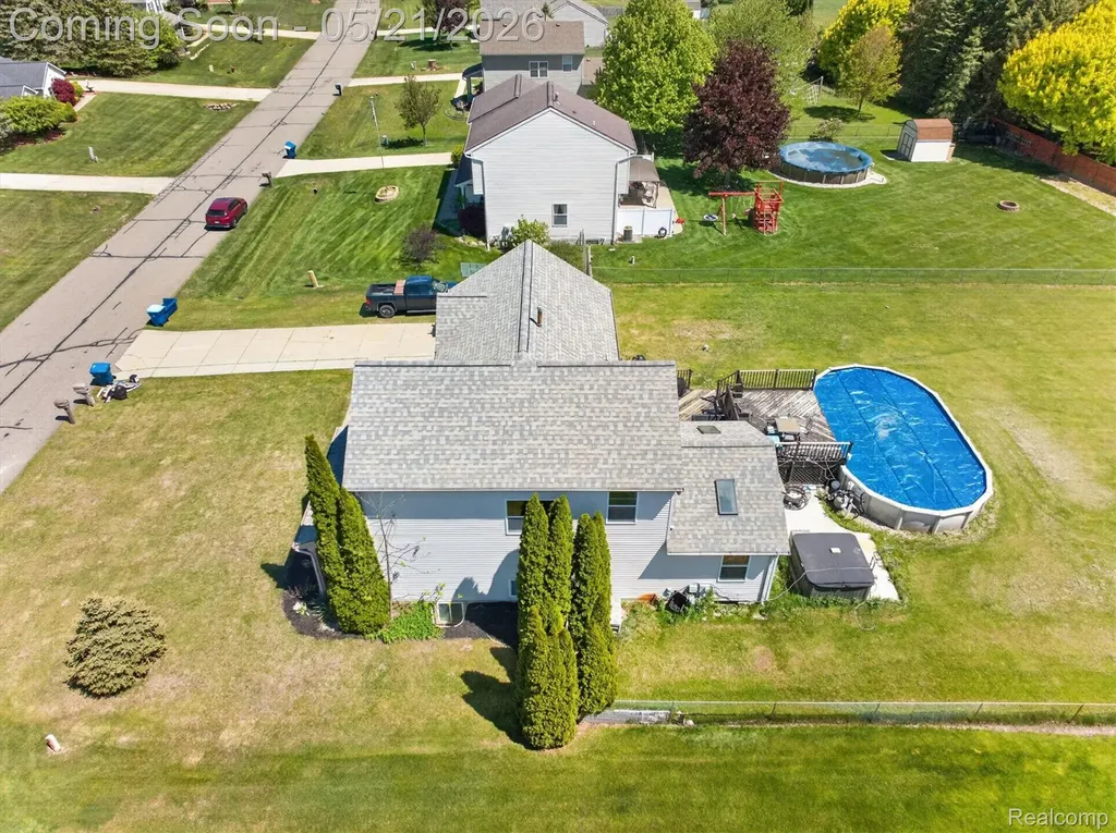 5425 Blossom Lane Fenton Charter Township MI 48451