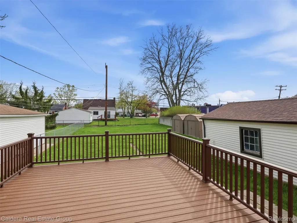 22200 Avon Street St. Clair Shores City MI 48082