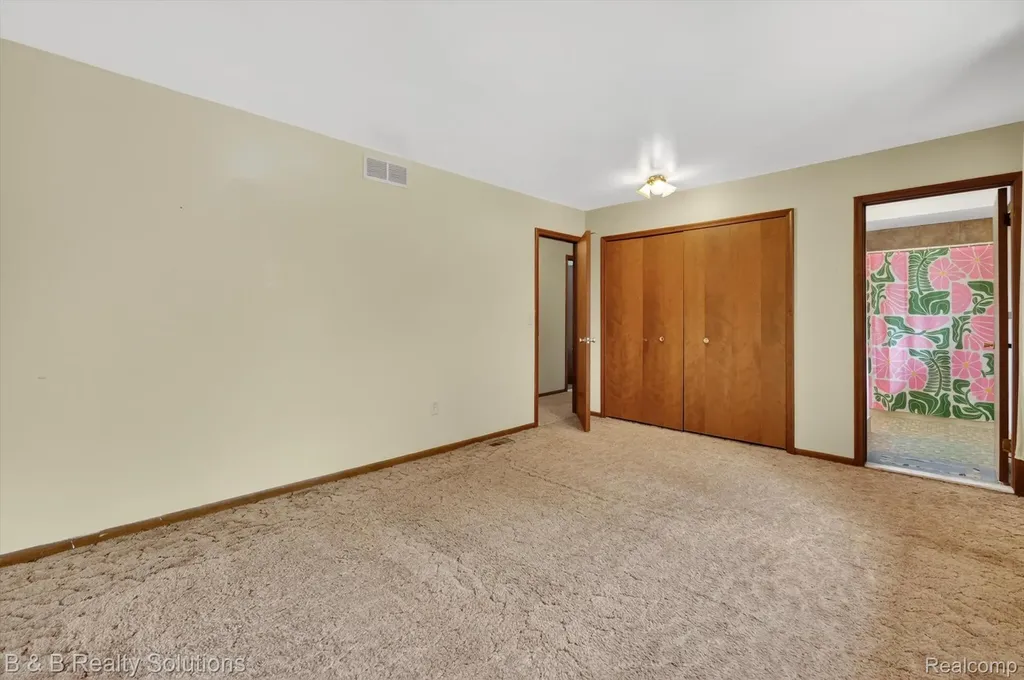 2467 N Lake George Road Attica Township MI 48455