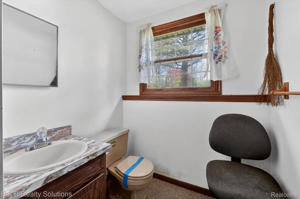 2467 N Lake George Road Attica Township MI 48455