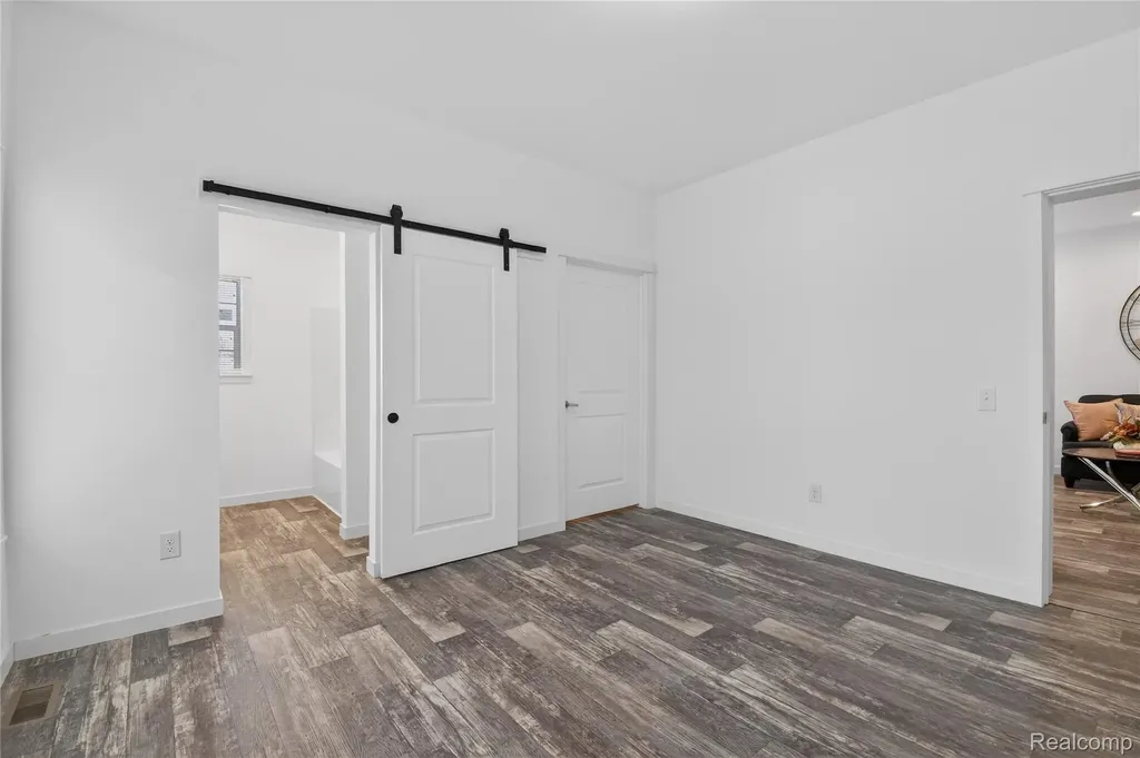 7535 Packard Avenue Warren City MI 48091