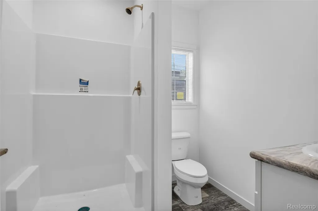 7535 Packard Avenue Warren City MI 48091