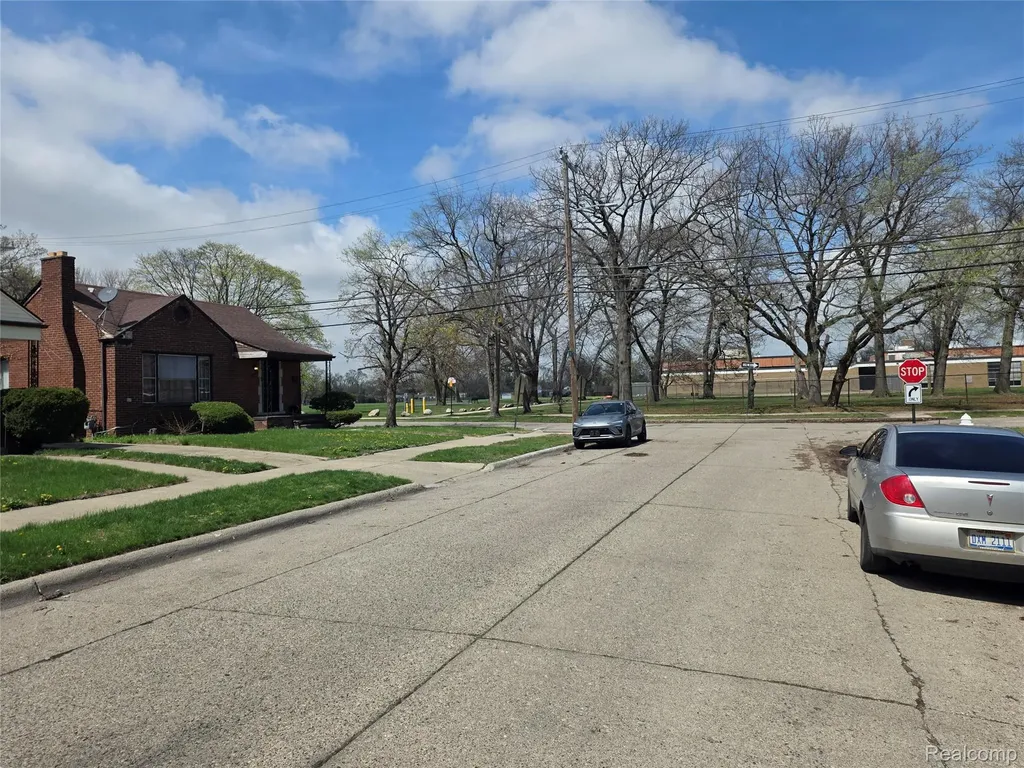 19491 Ilene Street Detroit City MI 48221
