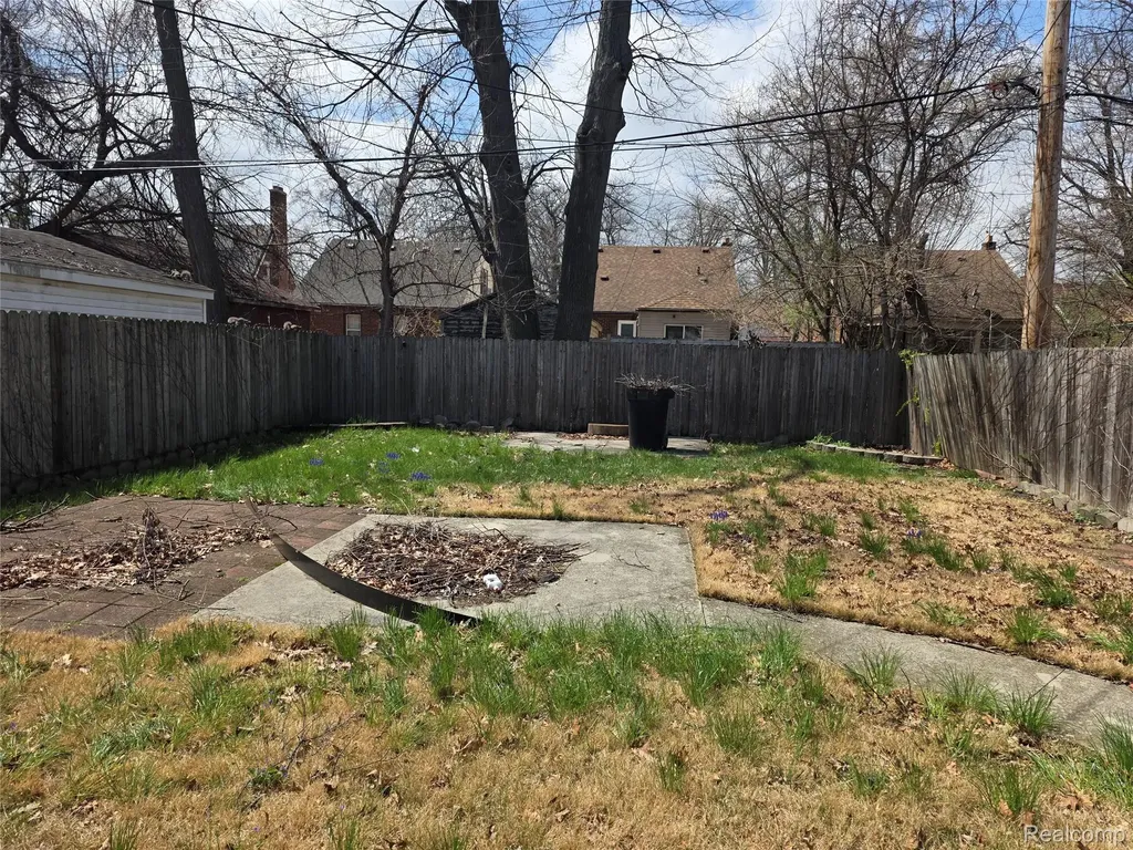 19491 Ilene Street Detroit City MI 48221