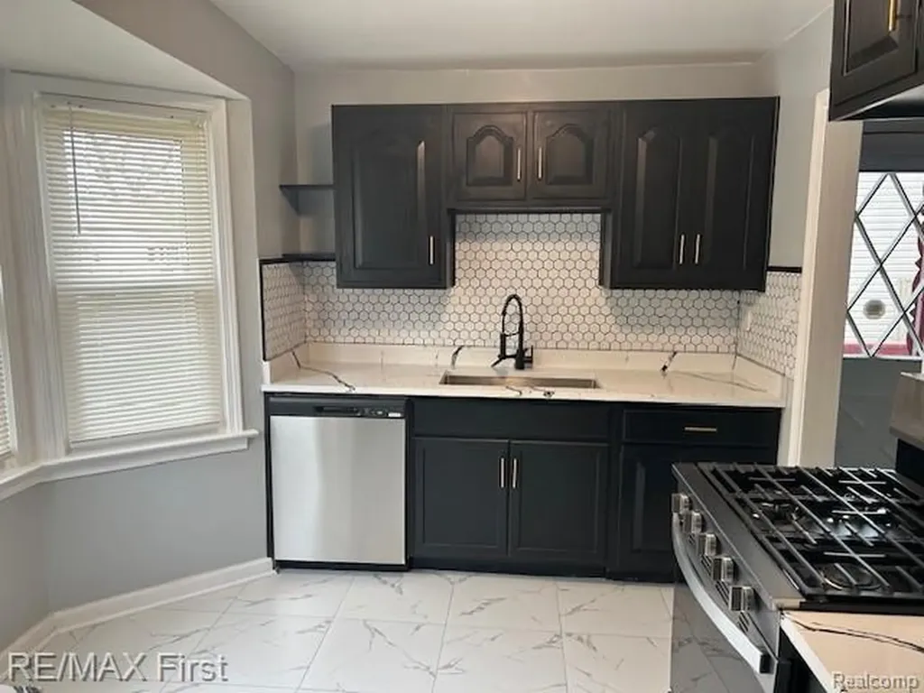 22334 Maxine Street St. Clair Shores City MI 48080