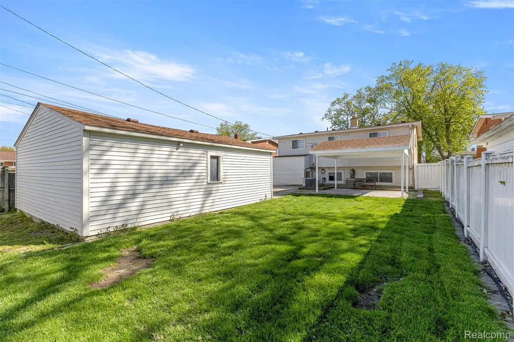 30022 White Street Gibraltar City MI 48173