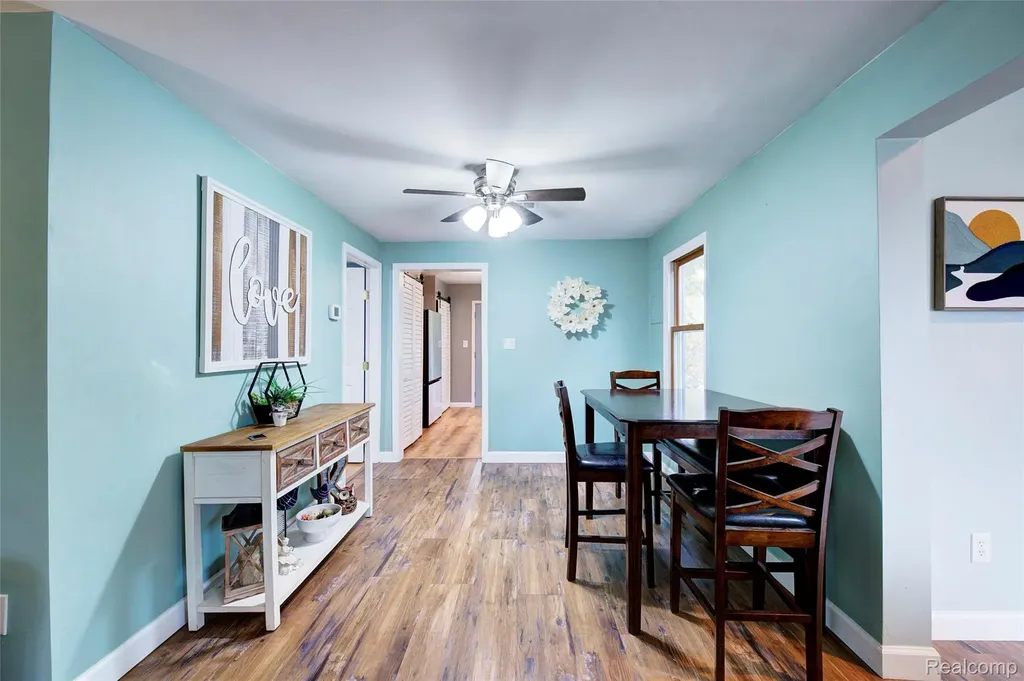 212 Hillcroft Drive Walled Lake City MI 48390