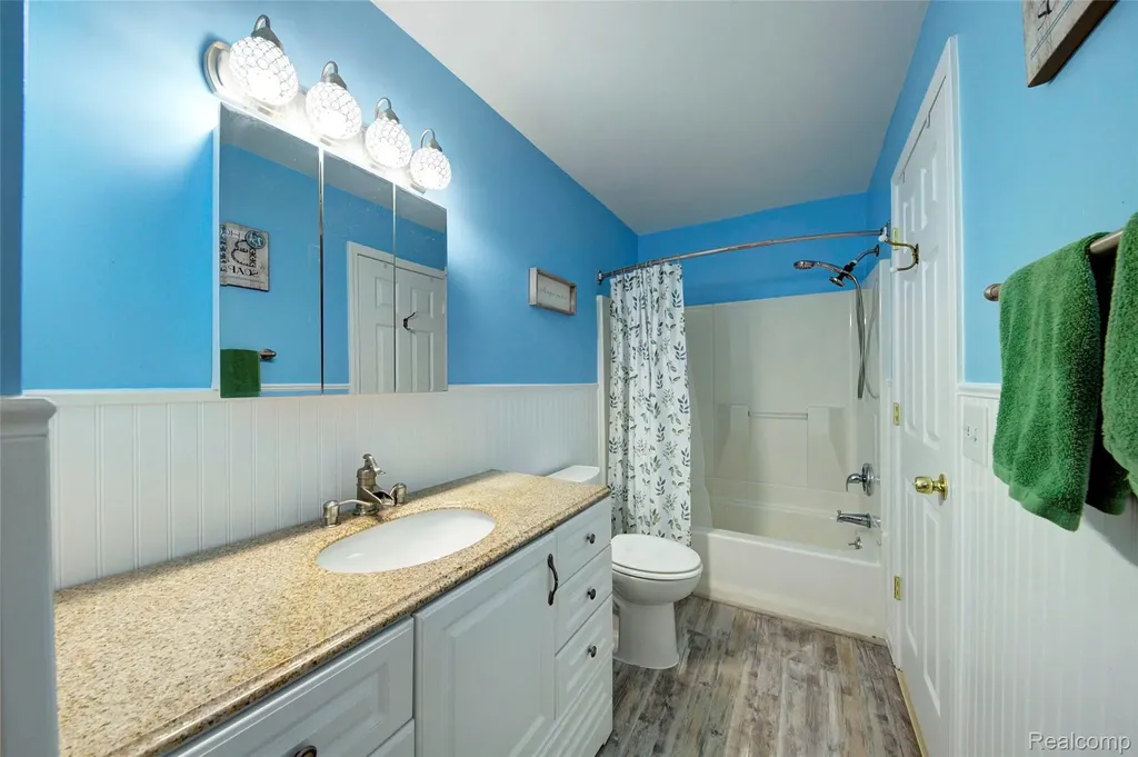 212 Hillcroft Drive Walled Lake City MI 48390
