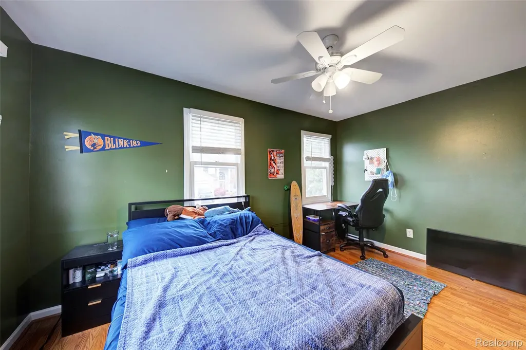 212 Hillcroft Drive Walled Lake City MI 48390