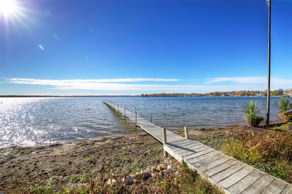 212 Hillcroft Drive Walled Lake City MI 48390