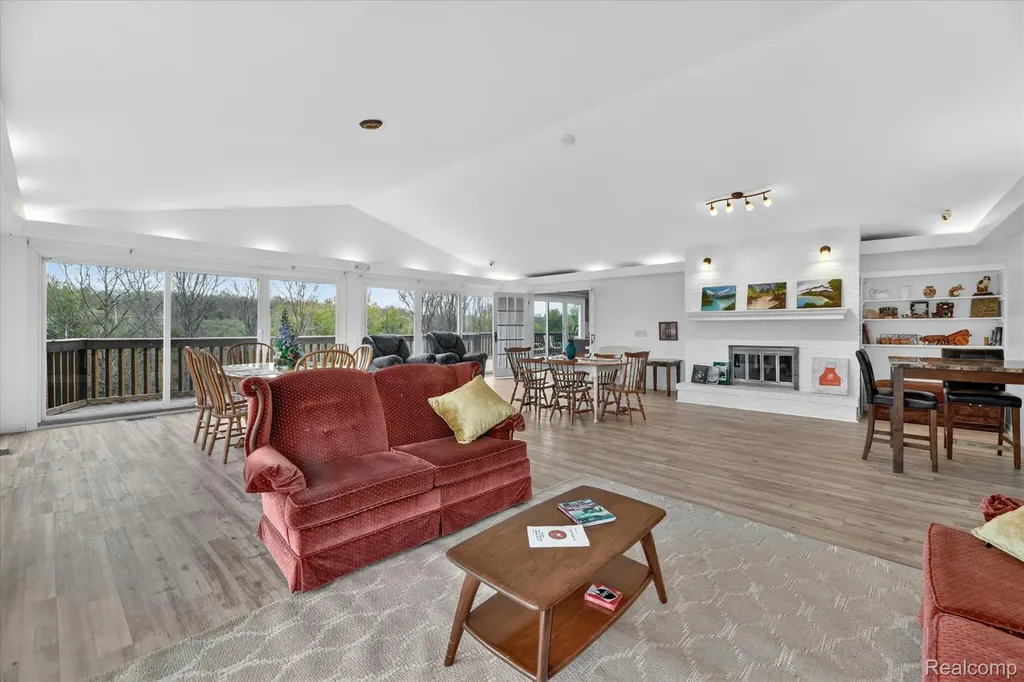 11280 Hegel Road Atlas Township MI 48438