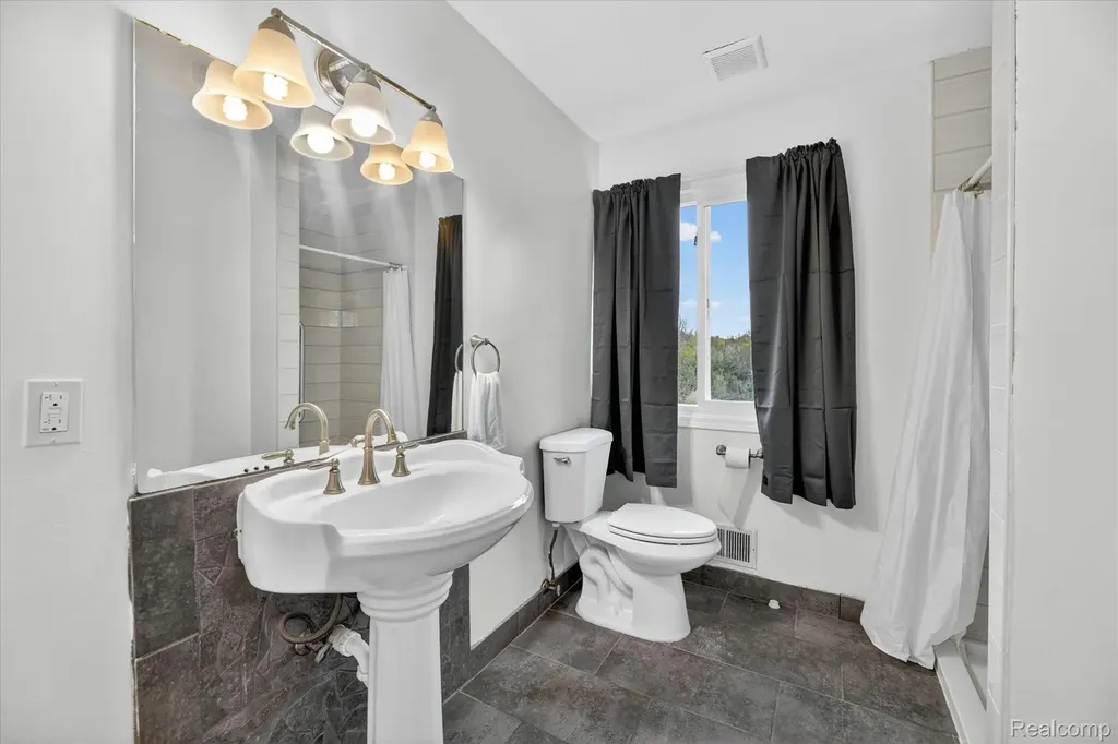 11280 Hegel Road Atlas Township MI 48438