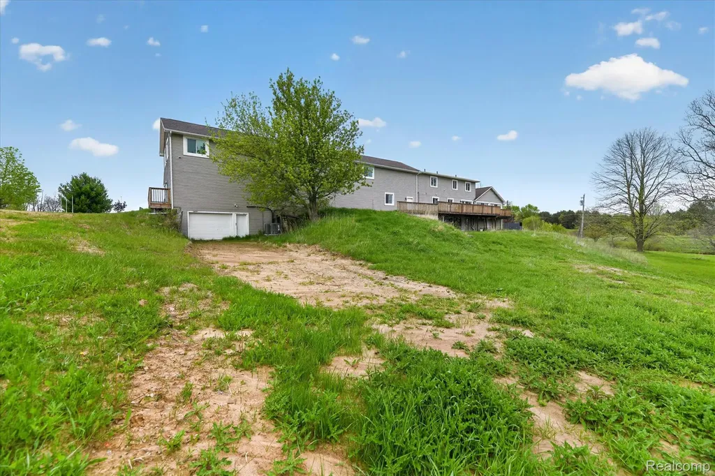 11280 Hegel Road Atlas Township MI 48438