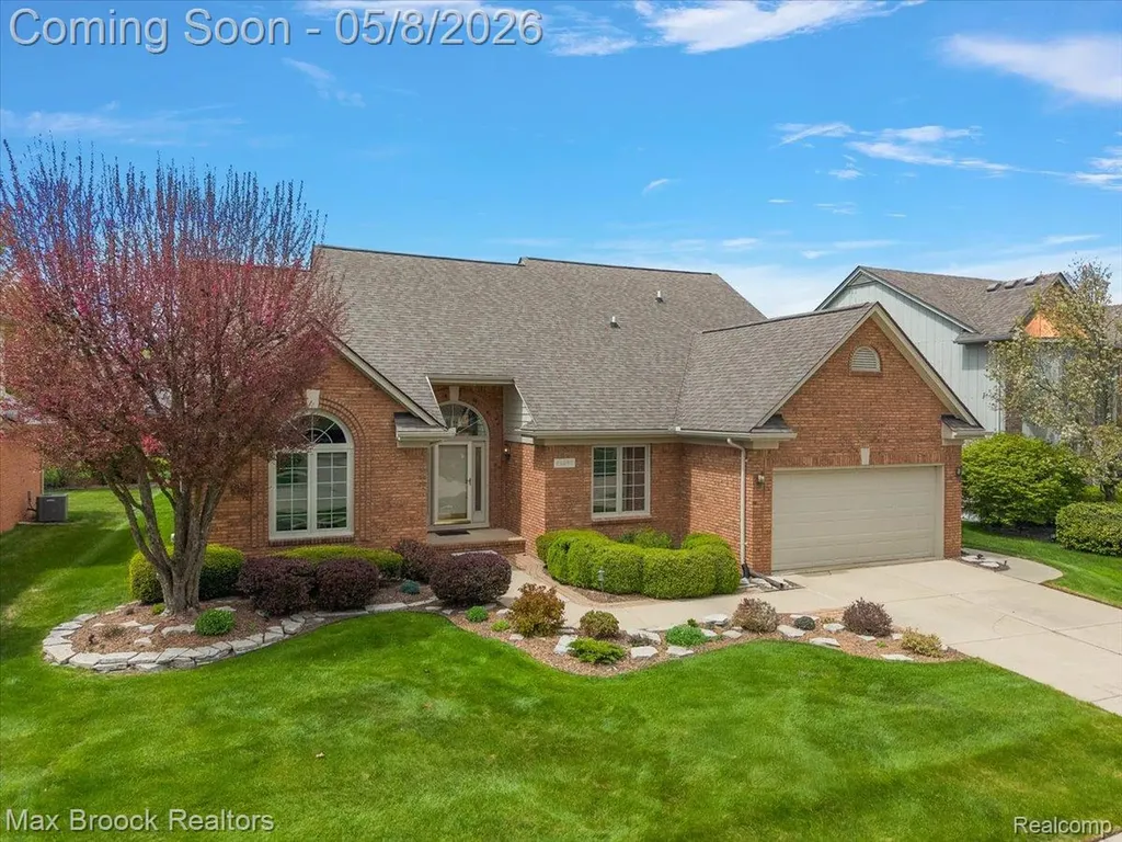 46597 Covington Drive Macomb Township MI 48044