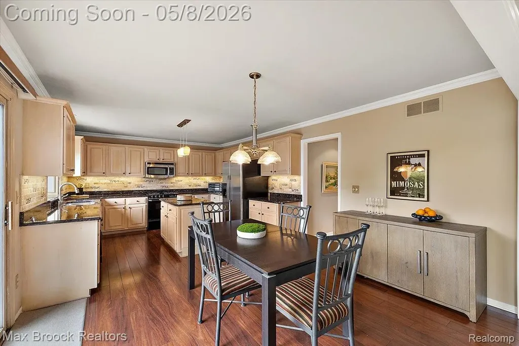 46597 Covington Drive Macomb Township MI 48044