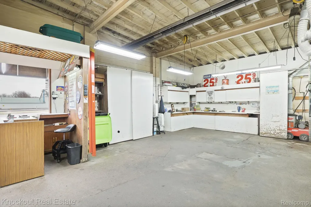 9739 Saginaw Street Reese Village MI 48757