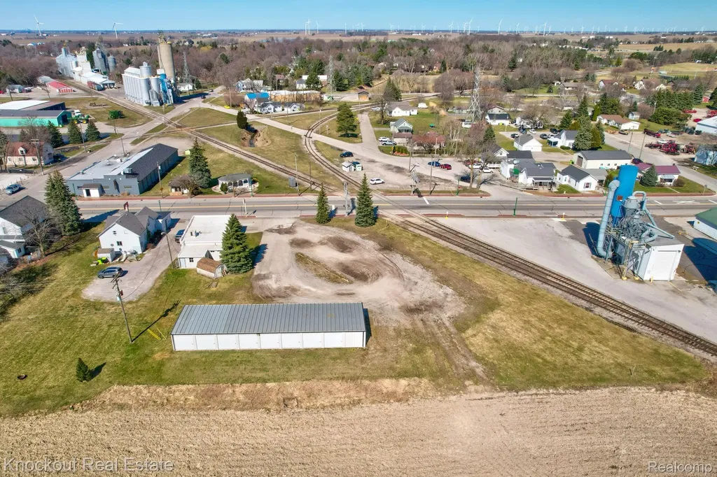 9739 Saginaw Street Reese Village MI 48757