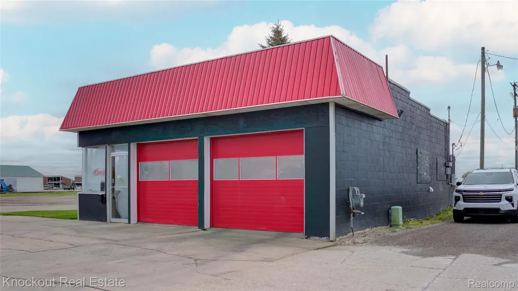 9739 Saginaw Street Reese Village MI 48757