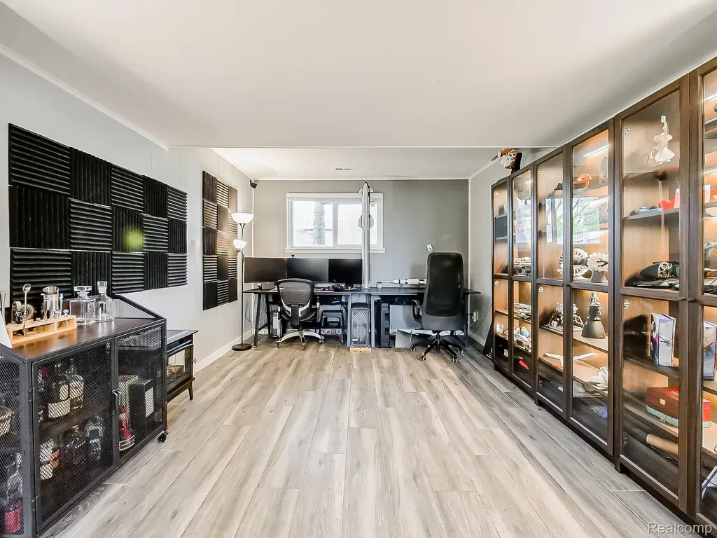 41528 Greenwood Court Canton Charter Township MI 48187