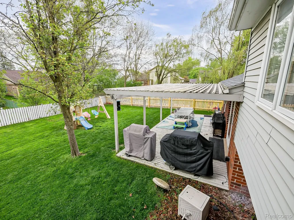 41528 Greenwood Court Canton Charter Township MI 48187