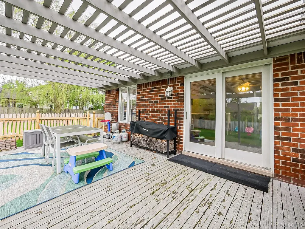 41528 Greenwood Court Canton Charter Township MI 48187