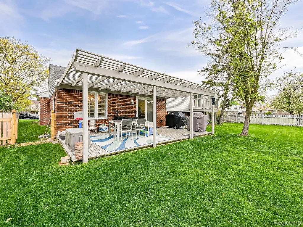 41528 Greenwood Court Canton Charter Township MI 48187