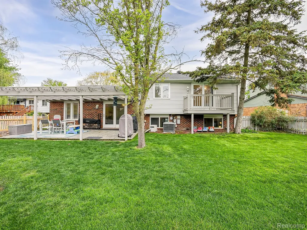 41528 Greenwood Court Canton Charter Township MI 48187