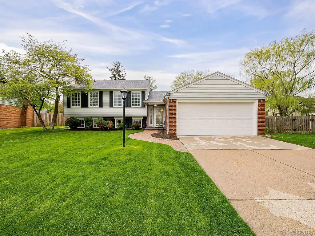 41528 Greenwood Court Canton Charter Township MI 48187