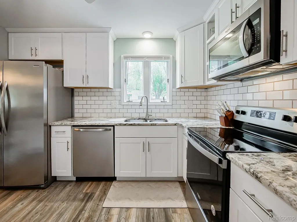 41528 Greenwood Court Canton Charter Township MI 48187