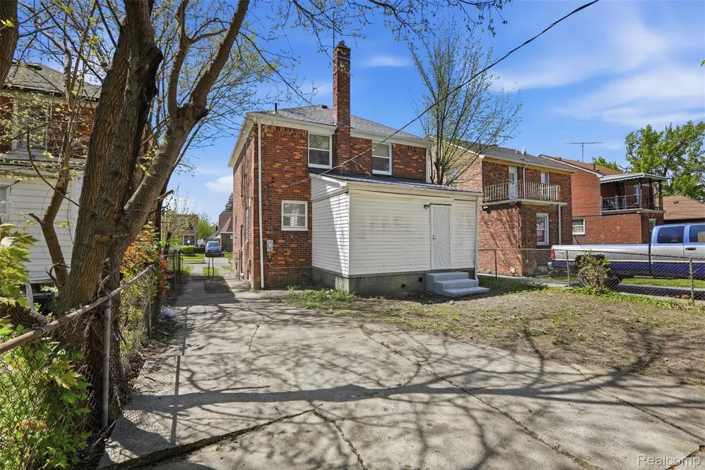 9236 Manistique Street Detroit City MI 48224