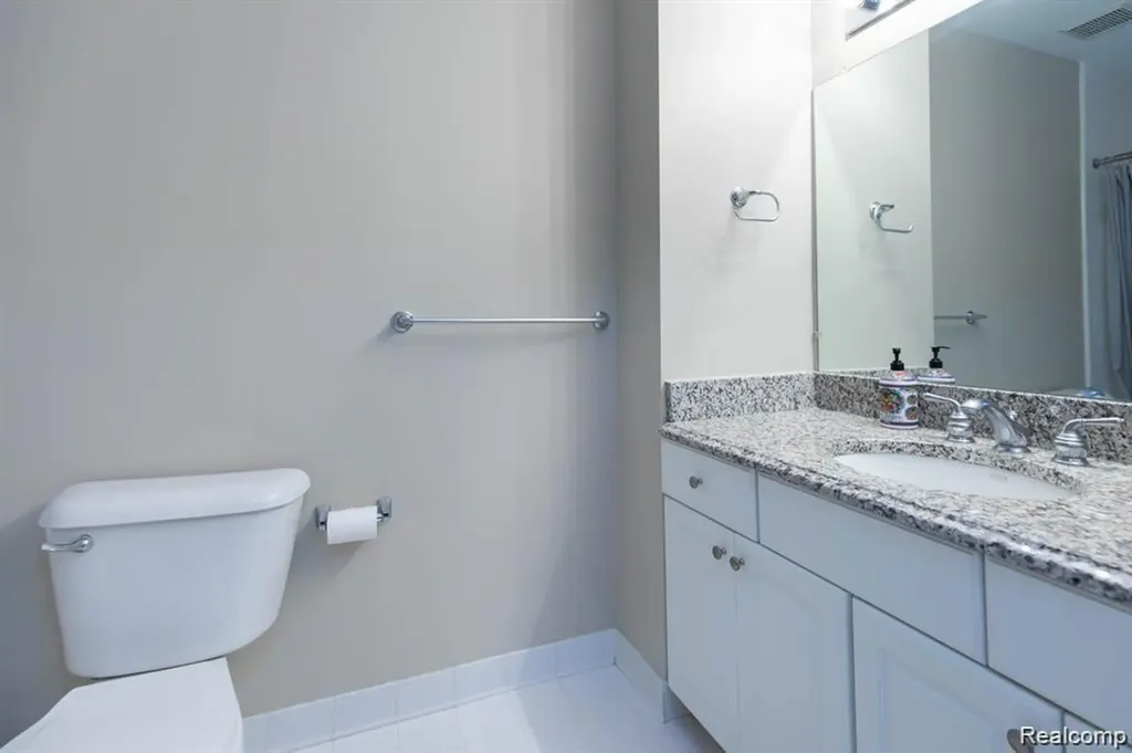 1560 W Lakeview Lane Canton Charter Township MI 48187