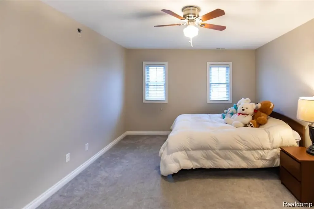 1560 W Lakeview Lane Canton Charter Township MI 48187
